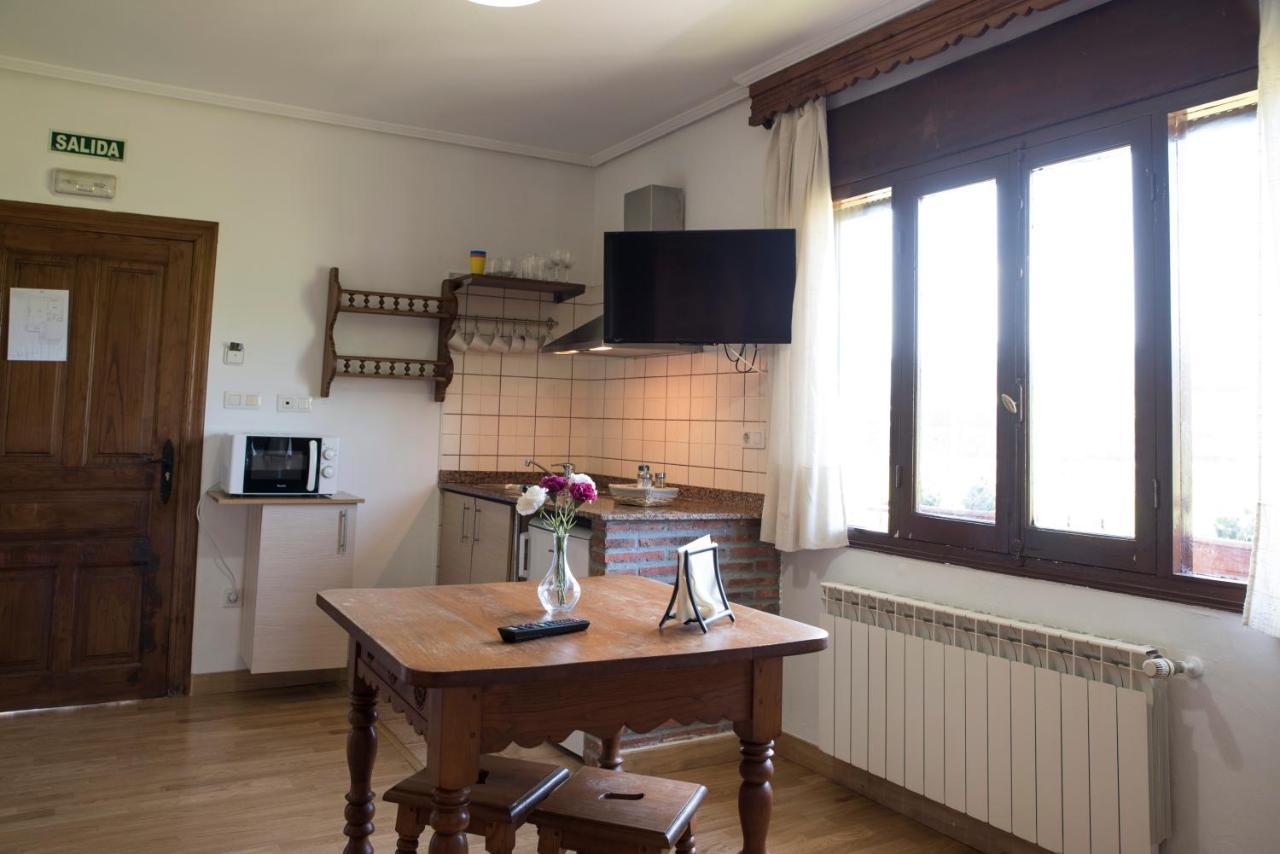 Apartamentos Alegria サンティリャーナ・デル・マル エクステリア 写真